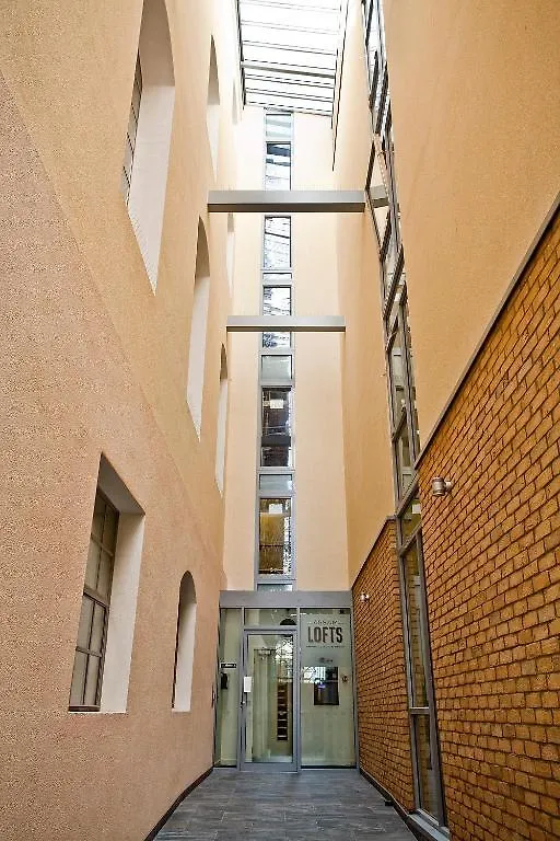 Go Native Aldgate East Apartments London